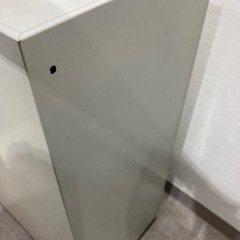 事務用 スチールキャビネット 棚付き 鍵なし
の画像