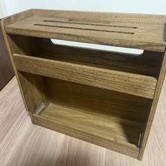 配線収納ボックスの画像