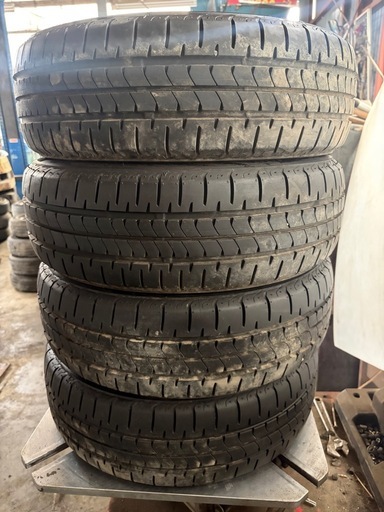 165/55R14 夏タイヤ 17年製造 バリ溝 165/55R14 夏タイヤ 17年製造 バリ溝 【公式通販】
