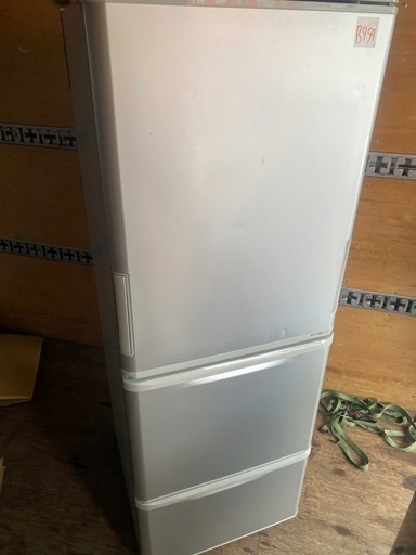 NO B959?福岡市内配送設置無料✨?シャープ 冷蔵庫 350L 3ドア どっちもドア 両開き 中段冷凍室 シルバー SJ-W351