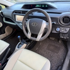 平成25年 トヨタ アクア Sグレード 黒 93,285km 燃費良好の画像