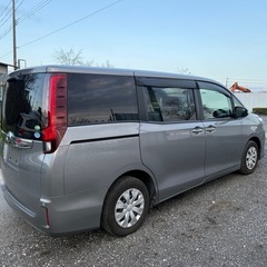 平成27年 トヨタ ノア Xディライトプラス 63,250km 人気ミニバンの画像