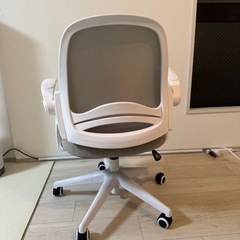 オフィスチェア グレーの画像
