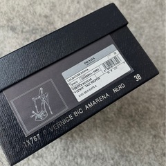 （3/28･29･30の引き取り限定）正規品PRADAサンダルの画像