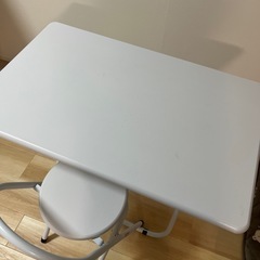 処分前最終値下げ‼️格安‼️デスク  椅子付き の画像