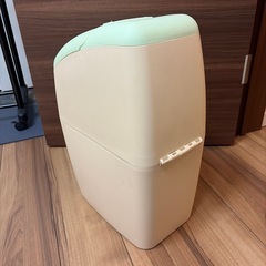 プーさん　オムツゴミ箱の画像