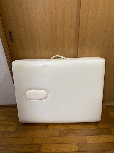 マッサージベッド