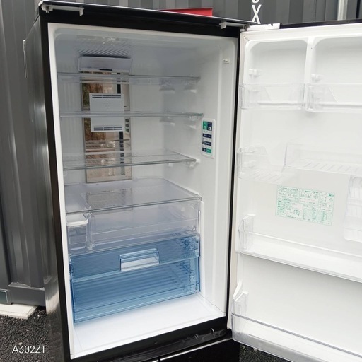 A241 　SHARP　自動製氷機能付き　大型冷蔵庫 415L A241 SHARP 自動製氷機能付き 大型冷蔵庫 415L