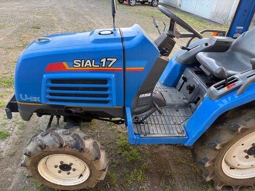 イセキ　SIAL 17   トラクター