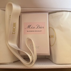 Dior 香水 ブルーミングブーケ ショッパー ☆箱･リボンのみの画像