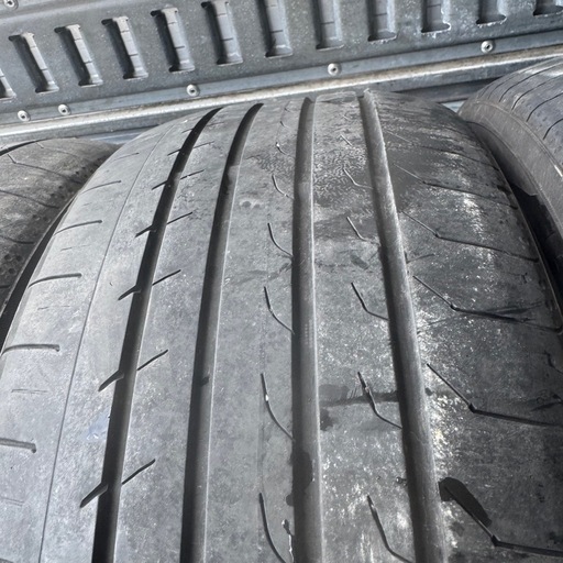 YOKOHAMA  BluEarth-RV RV03 215/50R17 夏タイヤ　2022年製　17インチ