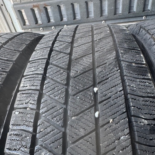 バリ山　BRIDGESTONE VRX3 195/65R16 スタッドレス　タイヤ　2021年製　16インチ