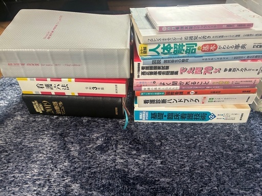 【看護学テキスト・参考書・問題集 大量まとめ売り 約50冊以上】