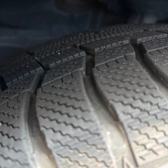 215/60R17 スタッドレス４本セットの画像