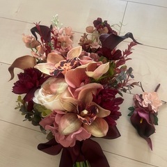 ウェディングブライダルブーケ　ブートニア　一点物　新品同様の画像