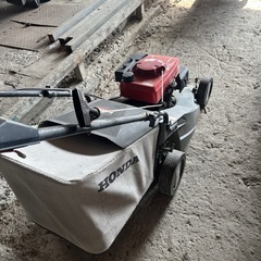 HONDA ホンダ PAN-EUROPEAN 464 holiday エンジン芝刈機 草刈機 自走式 芝刈りの画像