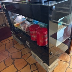 冷蔵ショーケースケーキで冷蔵できますが、ジャンク部品取用の画像