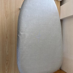 👕👚 アイロン台 高さ約17cm グレーの画像