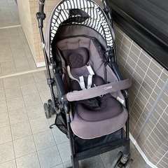 ベビーカー combiの画像