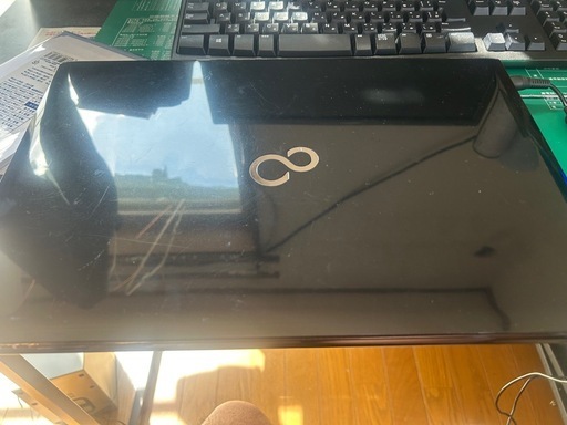 富士通　LIFEBOOK AH40/C1 ブラック