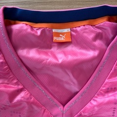 PUMA ピンク Vネック 長袖ジャケット大きいサイズ
の画像
