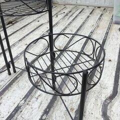 折り畳み３段フラワースタンド　金属製　USEDの画像