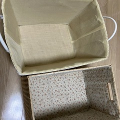カゴ　 ランドリーバスケット　衣類収納2個セット　ベージュ　白の画像