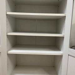 食器棚の画像