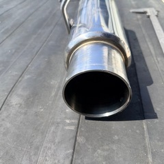 zvw30 砲弾マフラーの画像