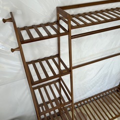 木製ハンガーラックの画像