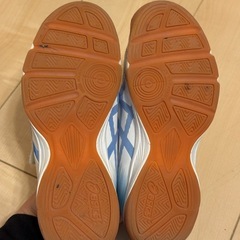 asics フットサルシューズの画像