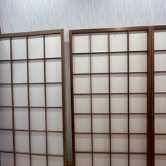 昭和レトロな障子の引き戸6枚組です。の画像