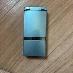 ガラケー4台　動作未確認　ジャンク扱いの画像