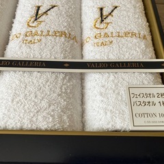 新品未使用★箱入りVALEO GALLERIA ギフトタオルセット　バスタオル×1 フェイスタオル×2 の画像
