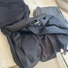 スーツ沢山の画像