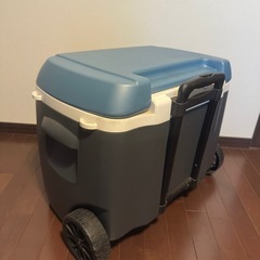 IGLOO MAXCOLD ISLAND BREEZE クーラーボックス58Lの画像