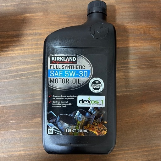 カークランドシグネチャー エンジンオイル 5W30（946ml×5本） (なか 