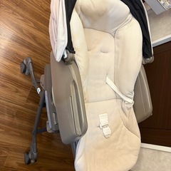 【combi】電動ハイローチェアの画像