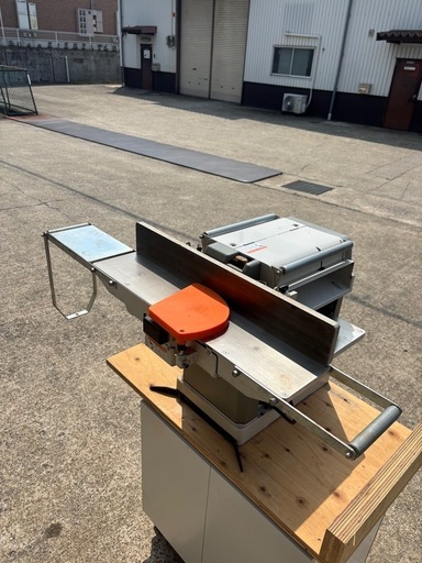 小型自動かんな盤
