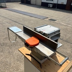 小型自動かんな盤の画像