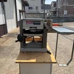 小型自動かんな盤の画像