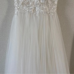 ドレス　前撮り　チュール　パール　ウエディングドレス
の画像