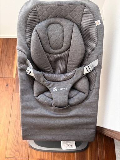 エルゴベビー バウンサー evolve グレー