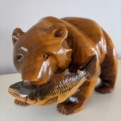 熊の置物の画像