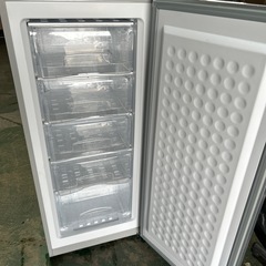 冷凍庫　ヤマダセレクト　2022年製　138l　⑨の画像