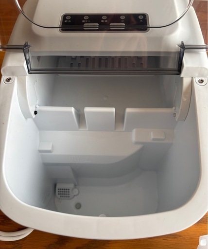 コンパクト高速
製氷機