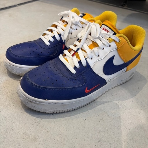 靴/バッグ NIKE AIR  FORCE1