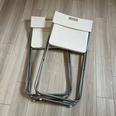 IKEA パイプ椅子の画像