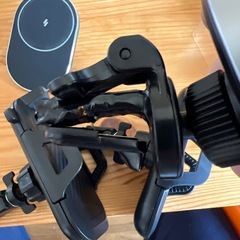 ワイヤレス充電器 MagSafe スマホホルダー　セット売り　カシムラ　エレコム
の画像