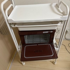 エステ、マッサージベッド、エステワゴン、ホットウォーマー(蒸しタオル器)の画像